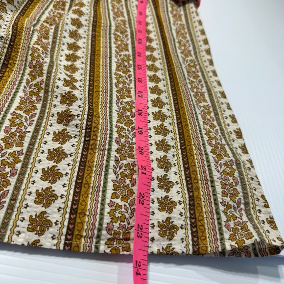 New THML Floral Cottage Short Sleeve Ruffle Cotton Top Size Medium - Picture 12 of 12